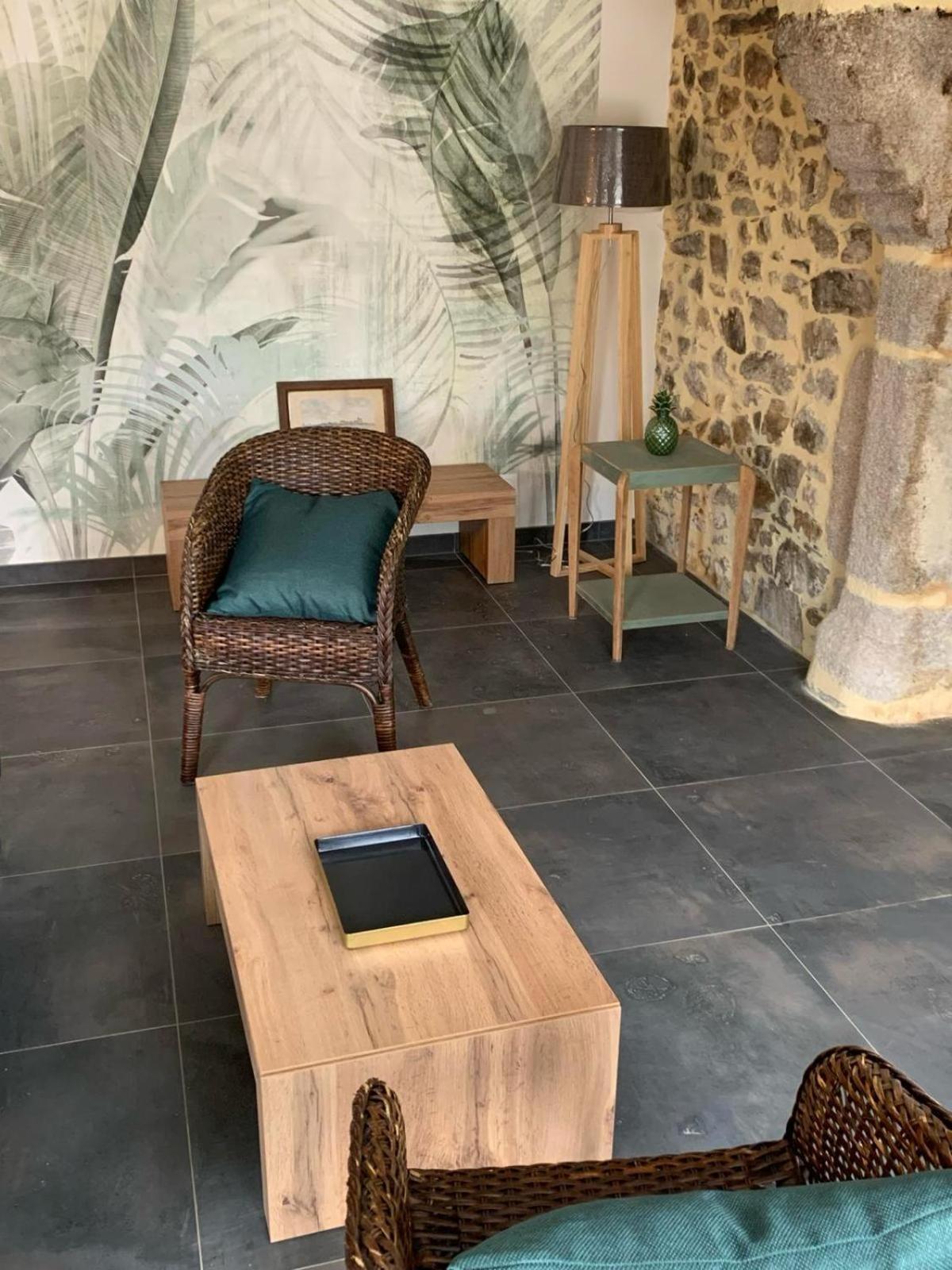 Aux Portes De La Hougue Quettehou Exterior foto