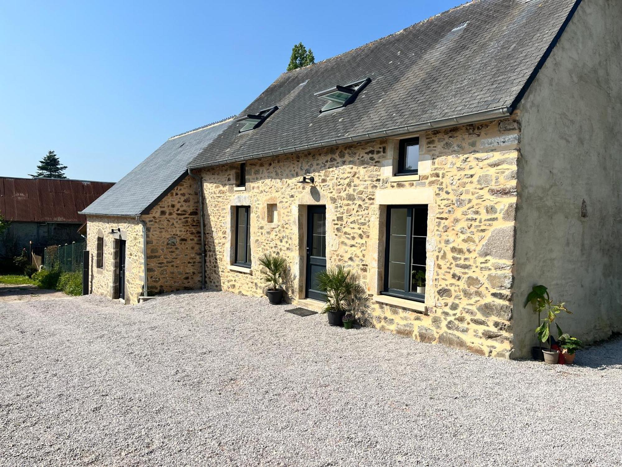 Aux Portes De La Hougue Quettehou Exterior foto
